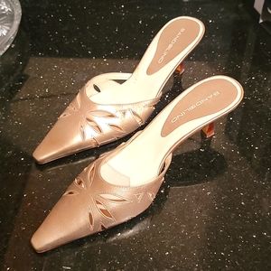 Bandolino Champagne Metallic Leather Mules | Size 7 & 8